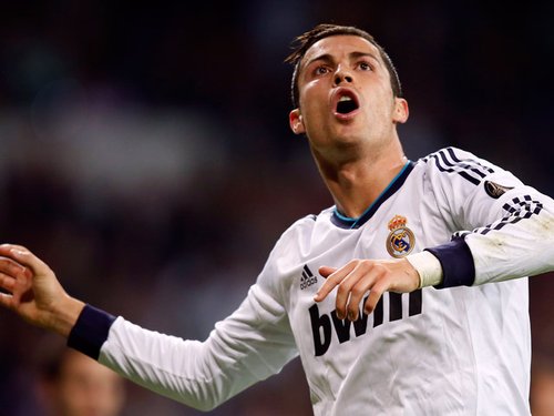 体育中超进行时:替补出场 莱昂纳多打入中超首粒进球