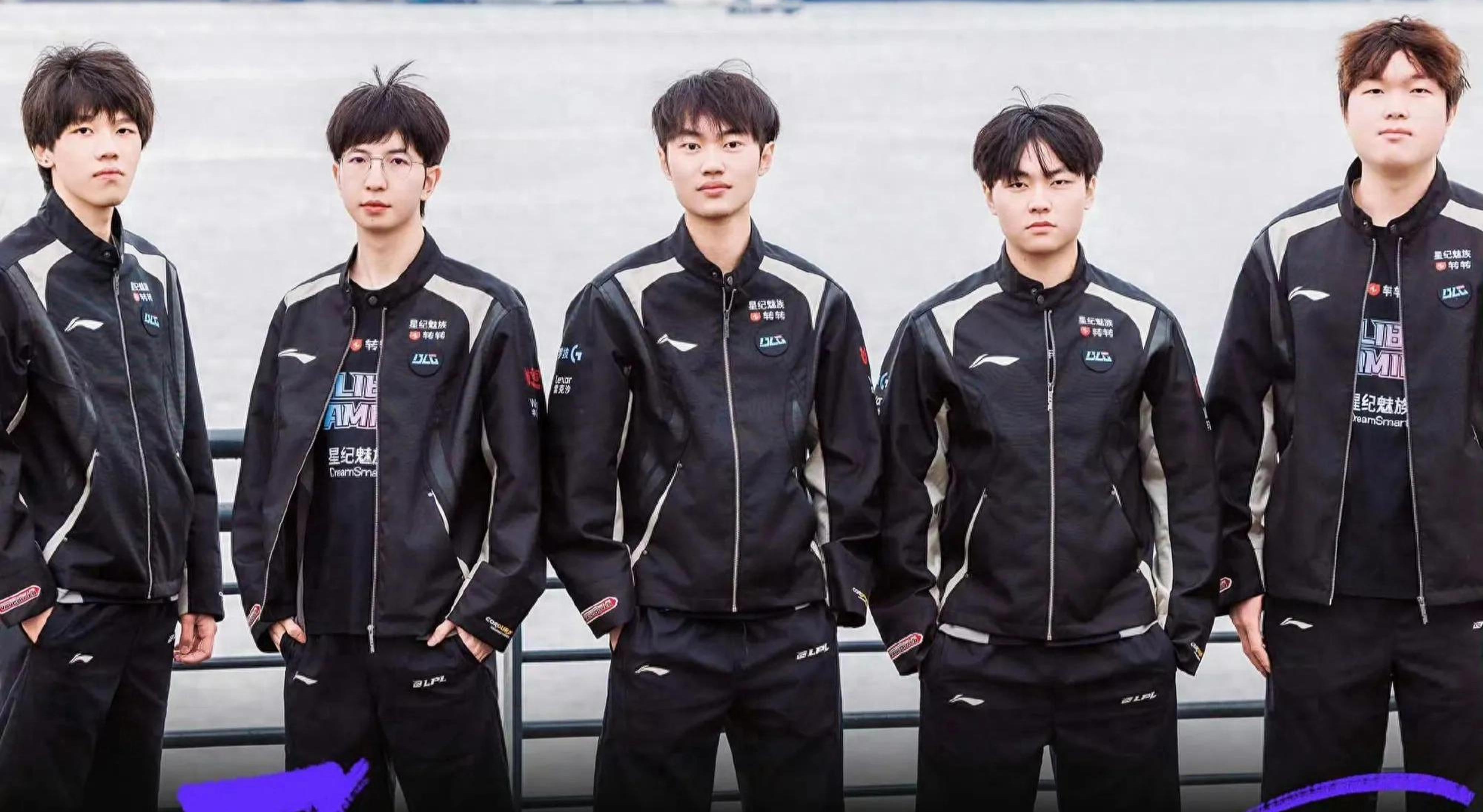 美国世纪锦标赛前网球手费什领先7分，索伦斯坦24分