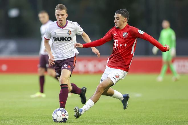 教练组给出 教练组给出